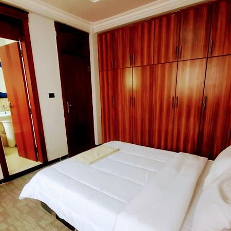 Cmc Apartment With Free Airport Pickup Addis Ababa Exterior foto